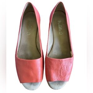 Michelle D Pink Women's Leather Peep-Toe Flats